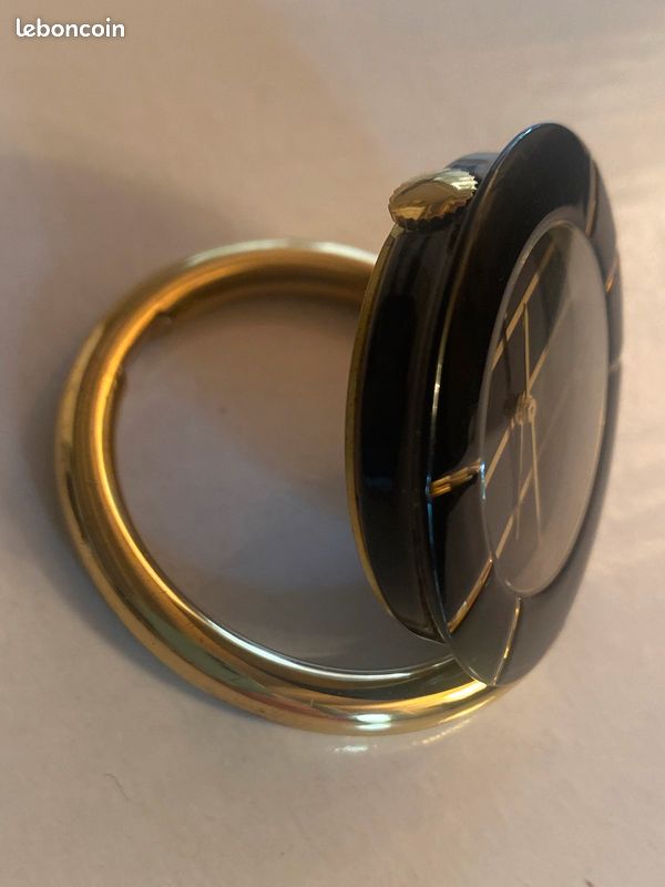 Montre à poser Yves saint Laurent (image 2)