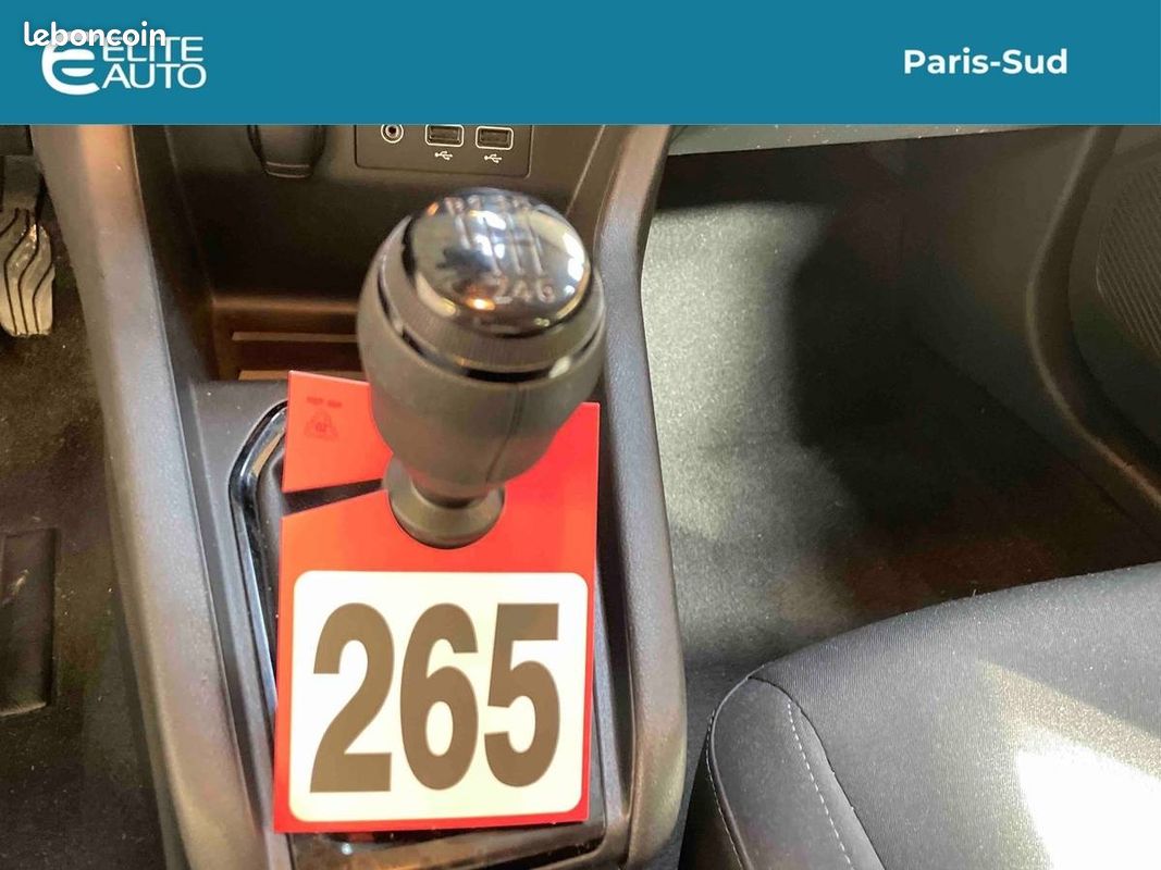 Renault clio societe blue dci 85 air nav (image 21)
