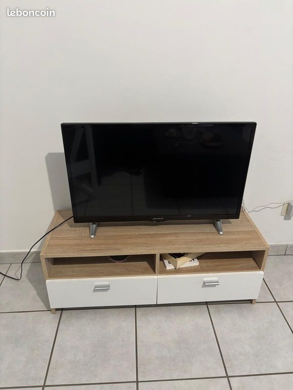 Meuble TV blanc avec TV smart 32 (image 1)