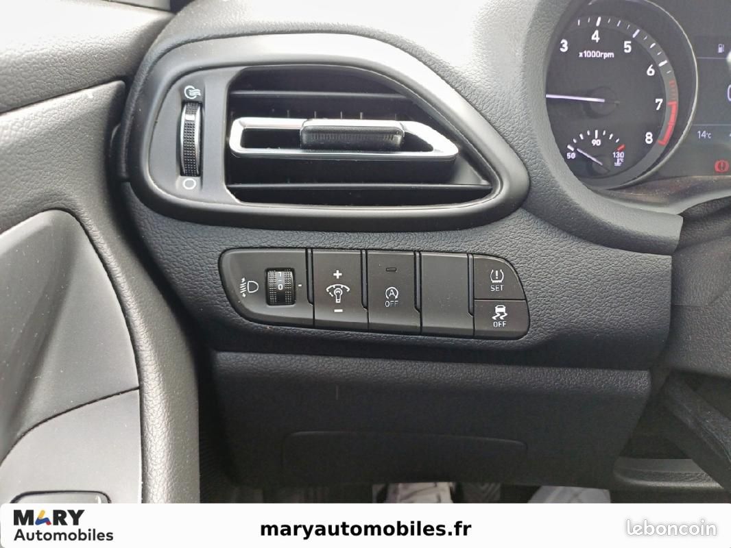 Hyundai i30 1.0 T-GDi 120 iBVM6 Hybrid 48V Creative (image 15)