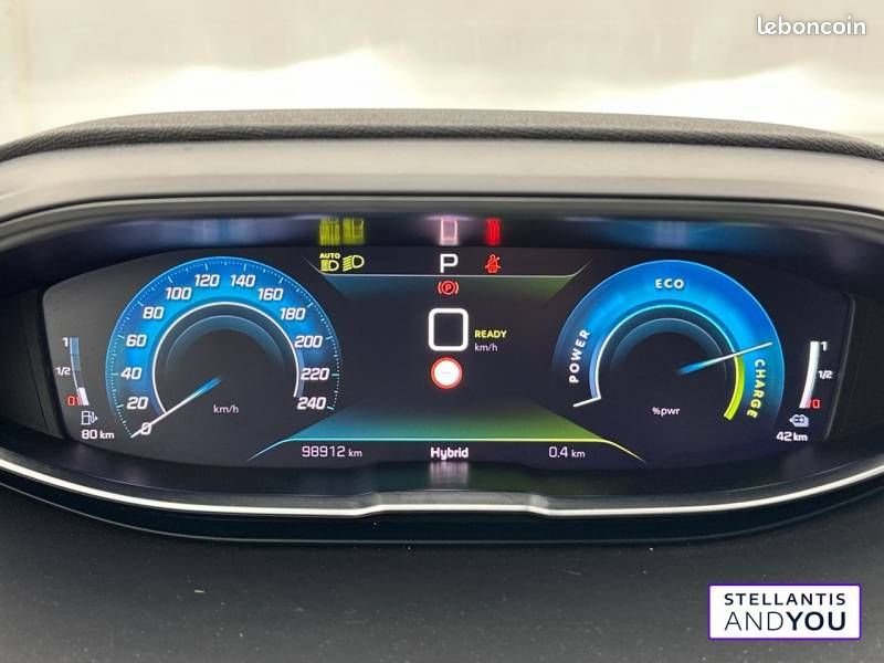 Peugeot 3008 Hybrid 225 e-EAT8 Allure Pack (image 21)