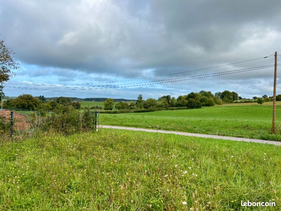 Terrain 775 m² Coligny · 46 000 €