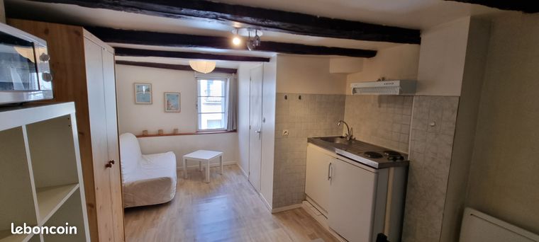 Studio proche médiathèque (eau + électricité + wifi compris)