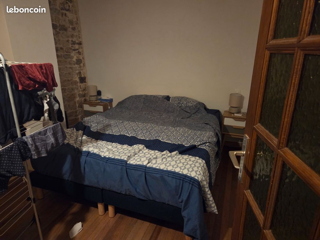 Appartement 2 pièces 57 m² · à Nîmes · 57 m² · 300 €
