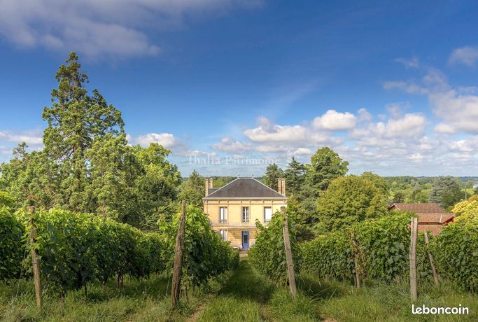 Propriété 8 pièces 250 m²