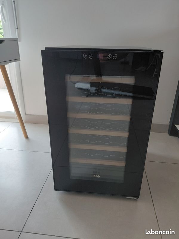 Cave a vin 24 bouteilles (image 1)
