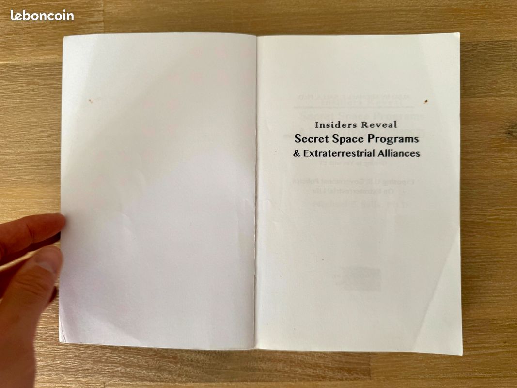 Lot de 3 livres en Anglais : UFOs, Secret Space Programs & Extraterrestrial Alliances (image 11)
