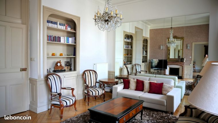 Appartement haussmannien 152 m² 4 chs proche centre
