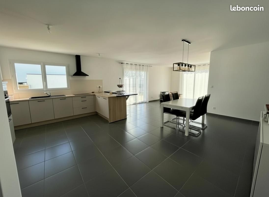 Maison 5 pièces 90 m² · à Landivisiau · 90 m² · 288 750 €