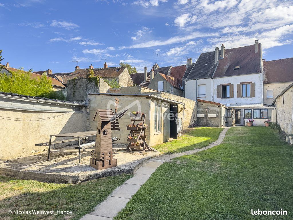 Maison 6 pièces 125 m² · à Neuilly-Saint-Front · 125 m² · 143 000 €