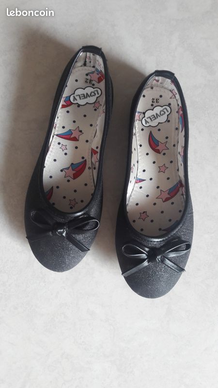 Ballerines noires taille 32 (image 1)