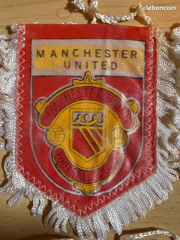 Fanion LOSC Lille vintage foot football pennant wimpel banderin Fanion LOSC Lille vintage foot football pennant wimpel banderin