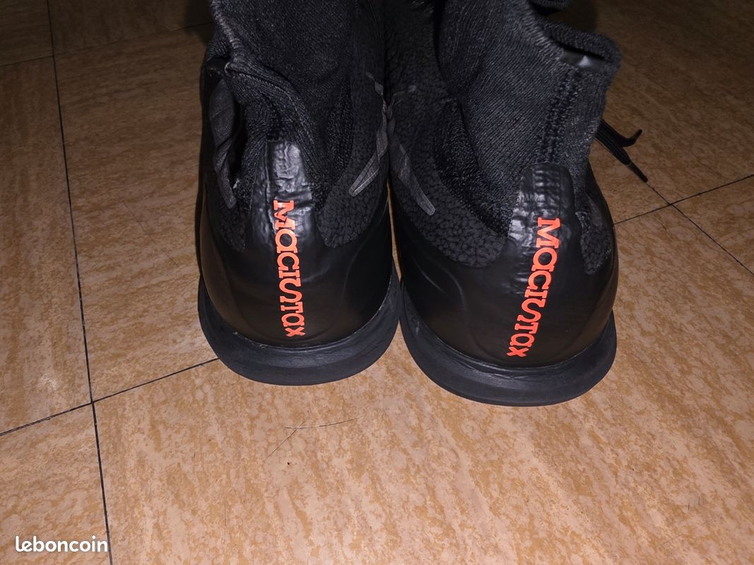 Lot 2 Paires Nike Football / Urban Taille 47.5 (Rare - Grande Taille) - Bon État (image 8)