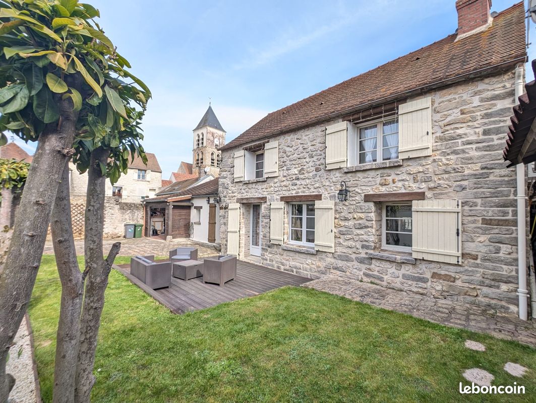 Maison 4 pièces 90 m² · à Cerny · 90 m² · 299 900 €