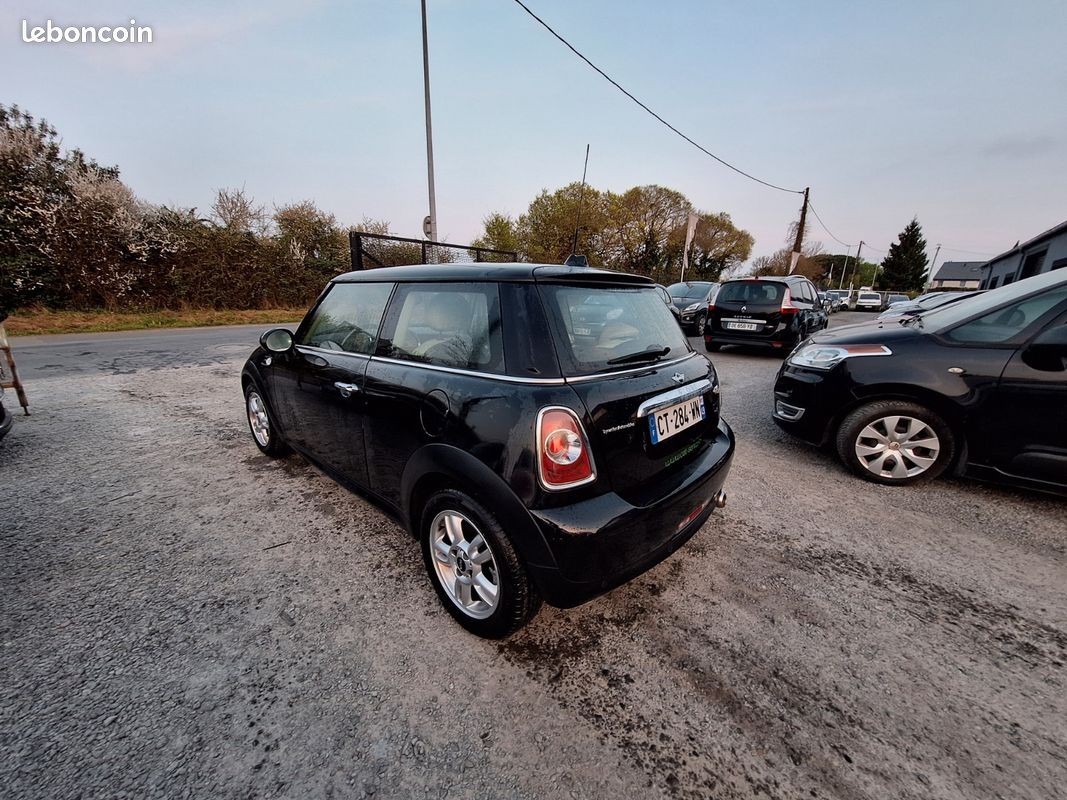 MINI HATCH R56 D 112 ch Cooper Pack Chili (image 3)