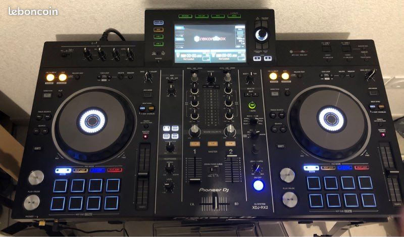 Pioneer XDJ-RX2 (image 1)