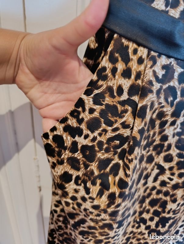 Robe avec ceinture et poches (image 3)
