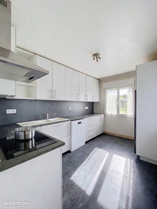 Maison 4 pièces 111 m² · à Neufchâteau · 111 m² · 160 000 €