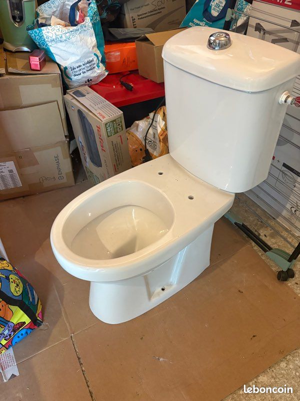 Toilettes (image 1)