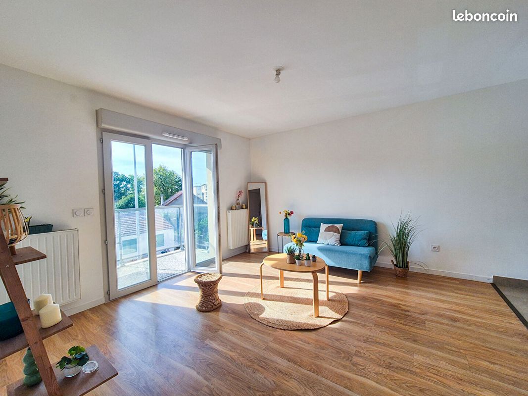 Appartement 2 pièces 43 m² · à La Rochette · 43 m² · 850 €/mois