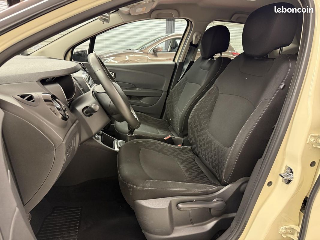 RENAULT CAPTUR 90ch Limited (image 16)