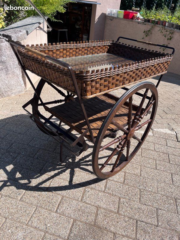 Chariot de bar en cuivre français du milieu du siècle dernier sur