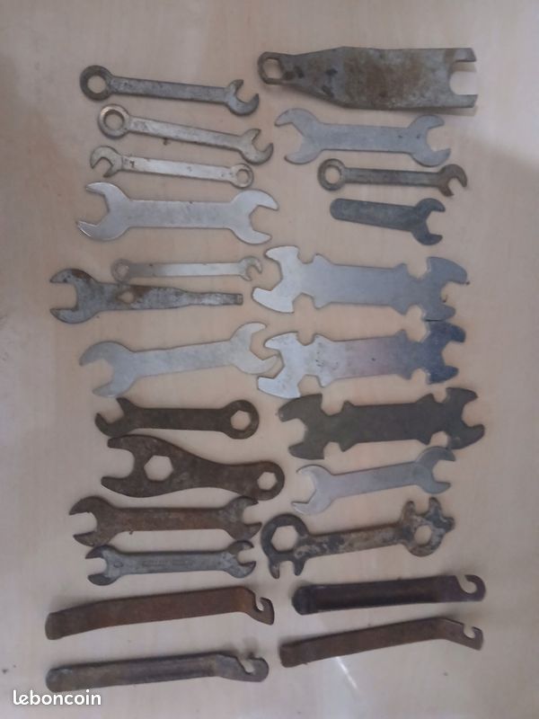 Clés et démonte pneus vélo (image 1)