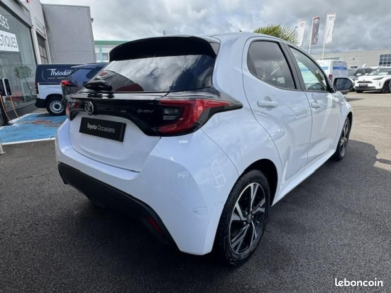 Toyota Yaris 116h Design 5p MC24 (image 7)