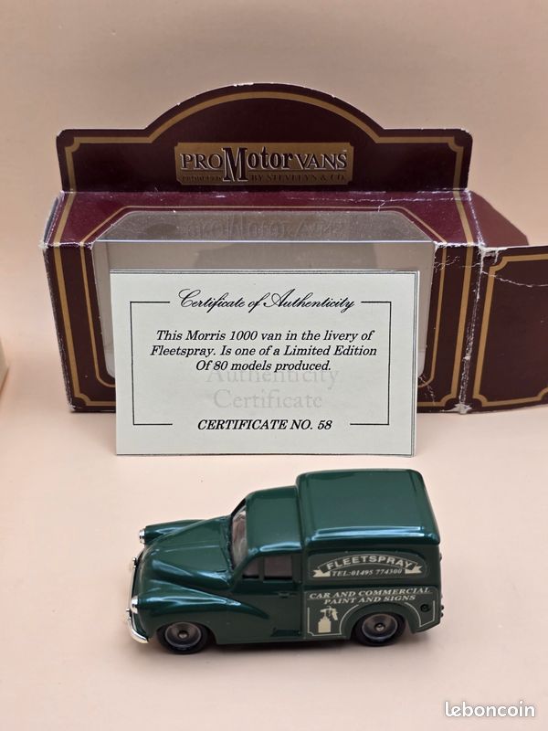 Lledo 1/43 Morris Minor Van Fleetspray (image 1)