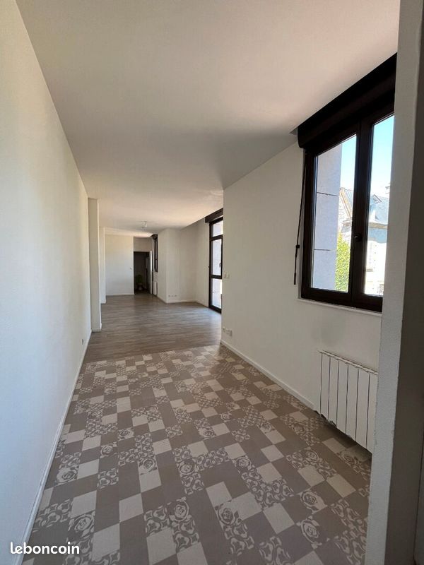Appartement 1 pièce 36 m² · à Moulins · 36 m² · 359 €/mois