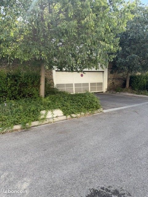 Parking 15 m² · à La Ciotat · 15 m² · 130 €