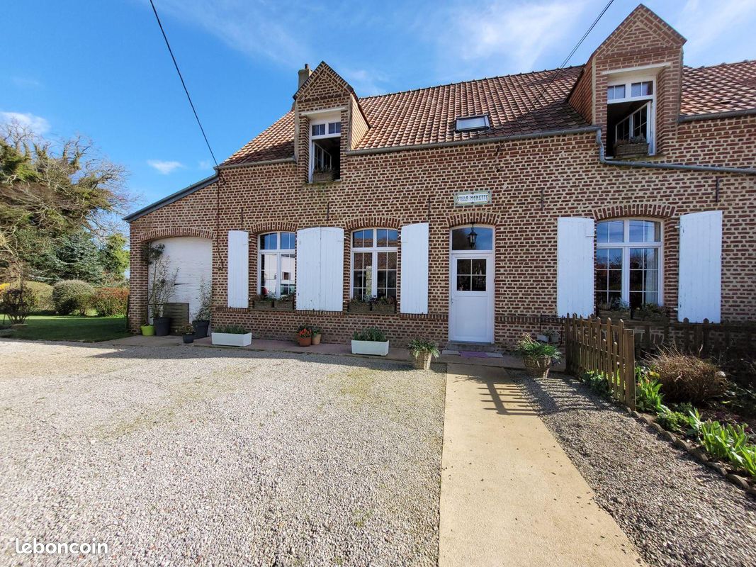 Maison 7 pièces 172 m² · à Lacres · 172 m² · 365 000 €