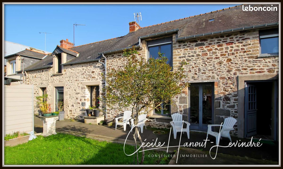 Maison 9 pièces 202 m² · à Châteauneuf-d'Ille-Et-Vilaine · 202 m² · 349 500 €