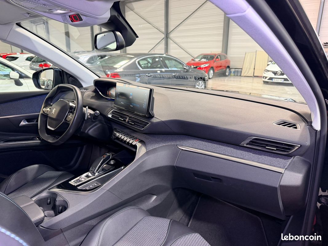 Peugeot 5008 2.0 hdi 180 ch eat 8 allure pack de 1 ere main / carplay / cockpit / hayon electrique / garantie (image 5)