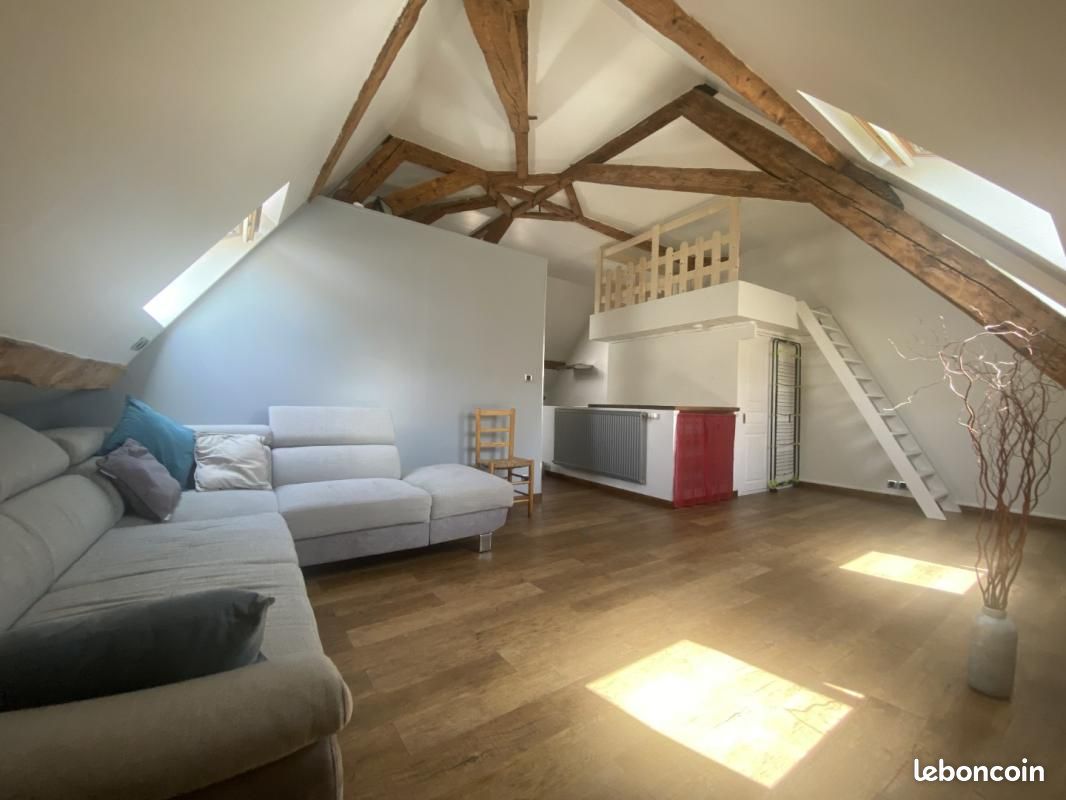 Appartement 1 pièce 35 m² · à Saint-Jeoire-Prieuré · 35 m² · 628 €