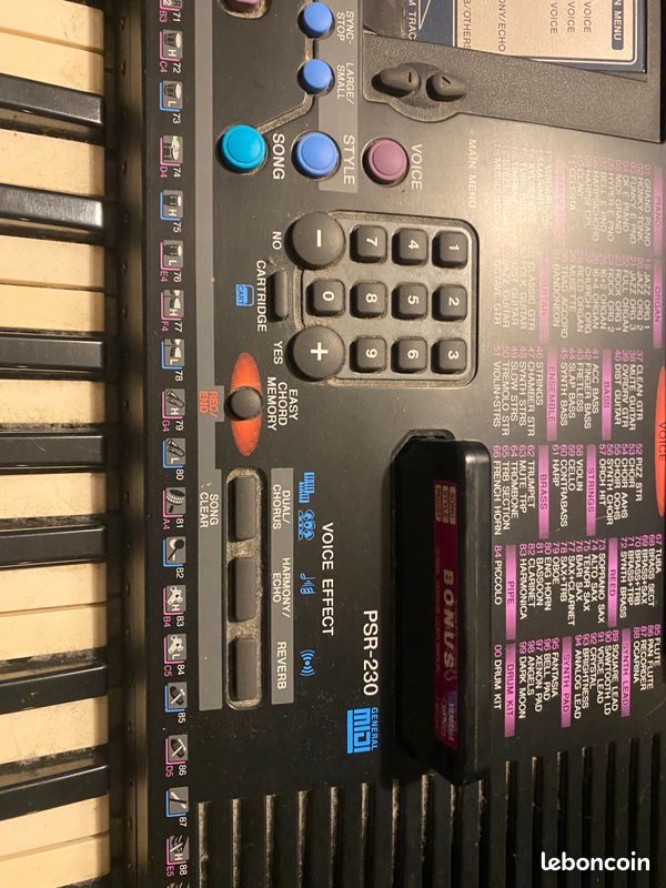 Synthétiseur PSR 230 (image 1)