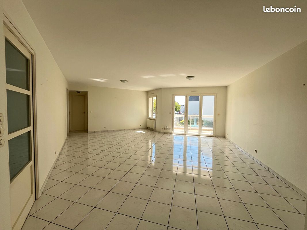 Appartement 4 pièces 92 m² · à La Rochelle · 92 m² · 1 200 €/mois