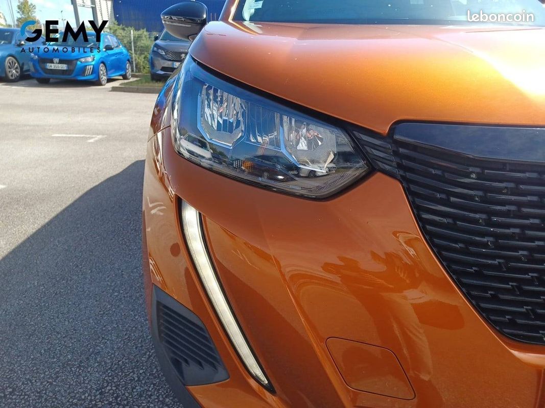 PEUGEOT 2008 PureTech 130 S&S EAT8 Style (image 23)