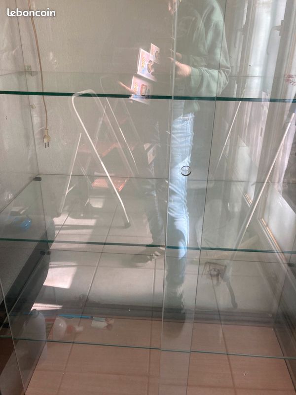 Vitrine en verre (image 6)
