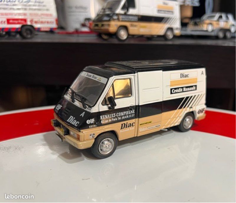 RALLYE D' ASSISTANCE 1/43 N°10 RENAULT MASTER TEAM RENAULT DIAC +FAS