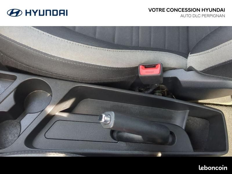Hyundai i10 1.0 67ch ECO Intuitive (image 24)