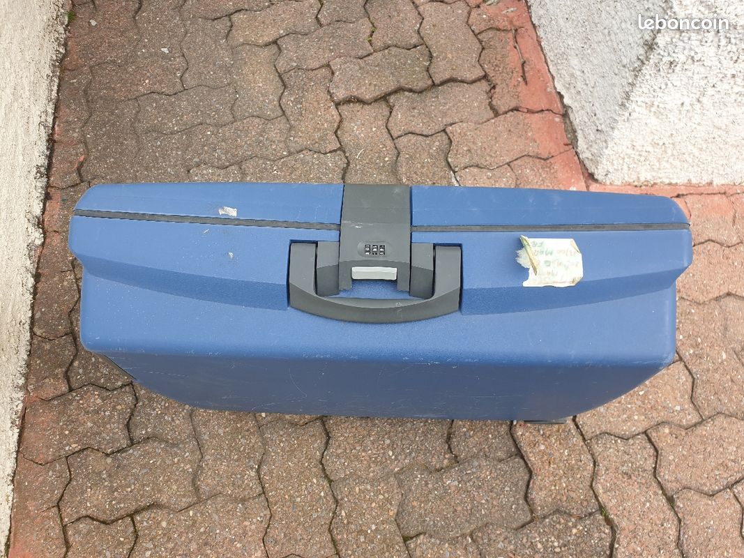 Valise rigide (image 1)