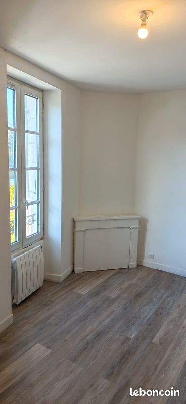 Appartement 3 pièces 65 m² · à Saintes · 65 m² · 700 €/mois