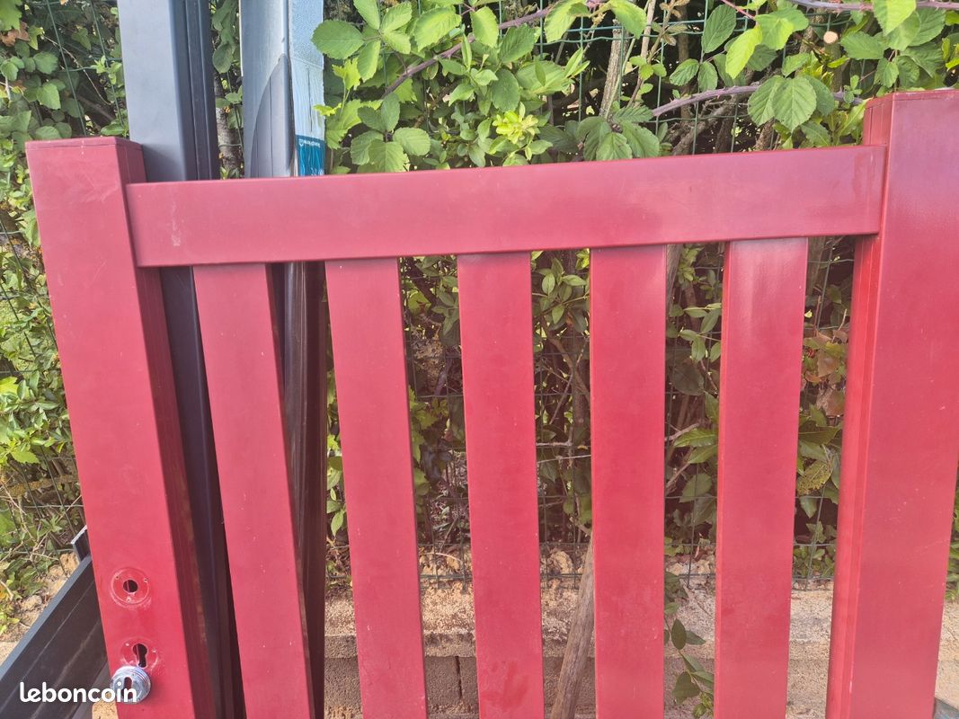 Portillon de jardin en aluminium rouge bordeaux – Très bon état (image 4)