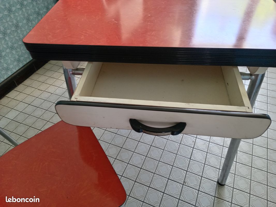 Cuisine vintage en formica (image 3)