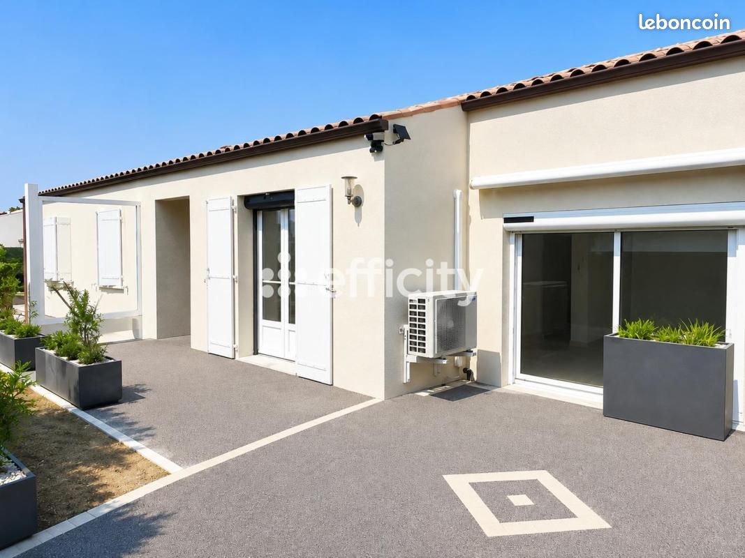 Maison 6 pièces 108 m² · à Semussac · 108 m² · 298 000 €
