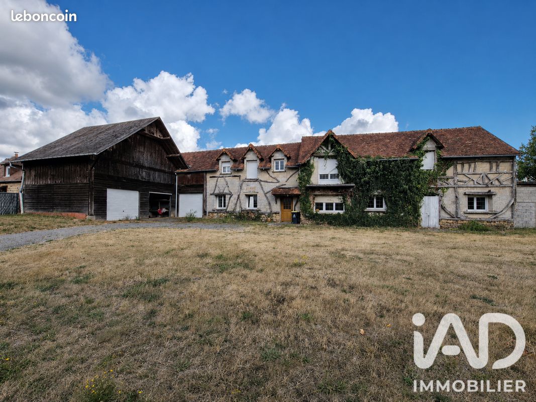 Maison 8 pièces 180 m² · à Flers · 180 m² · 176 000 €