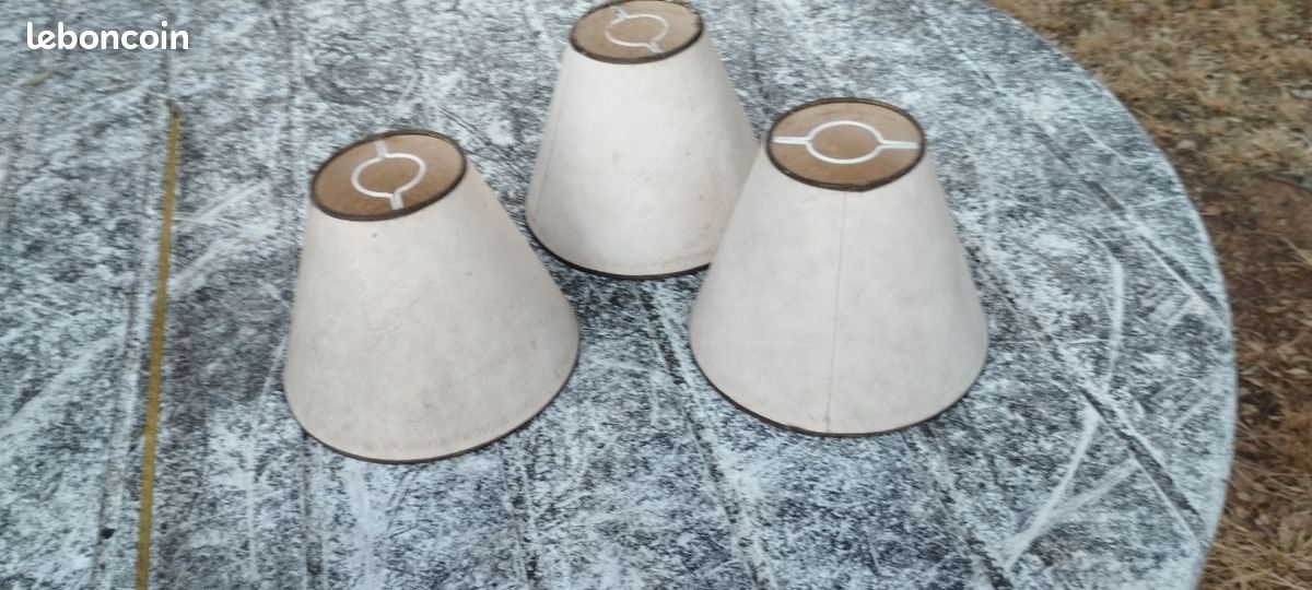3 petits abat jours anciens (image 1)