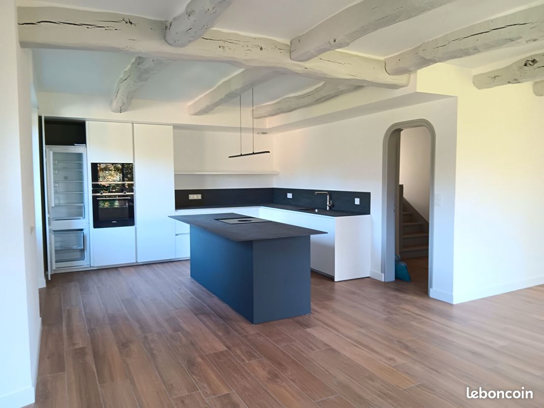 Maison 7 pièces 167 m² · à Locoal-Mendon · 167 m² · 699 000 €