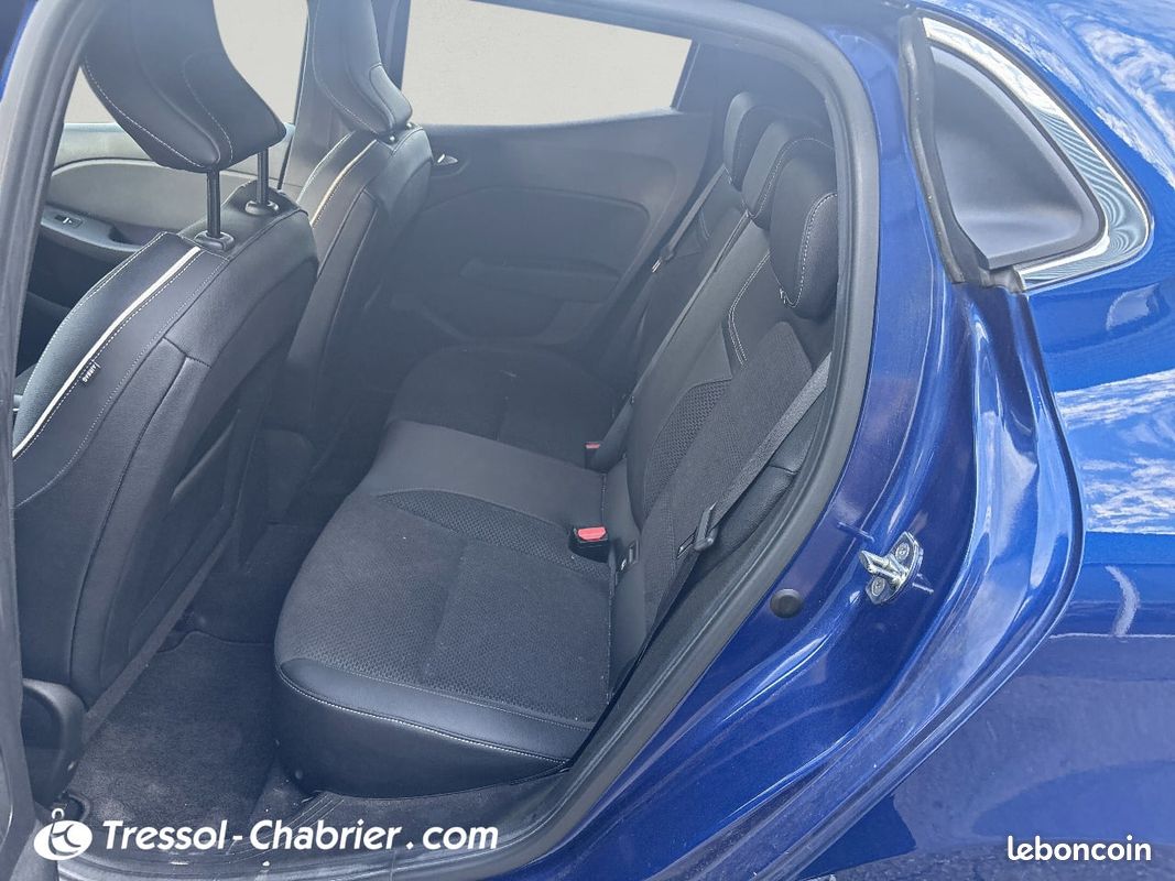 RENAULT Clio Blue dCi 115 Intens (image 23)